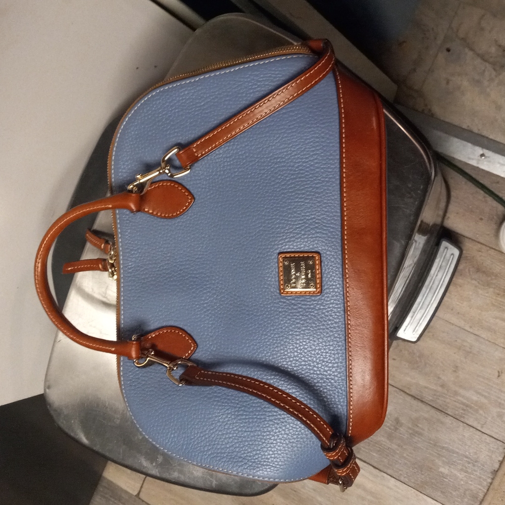 Dooney & Bourke handbag